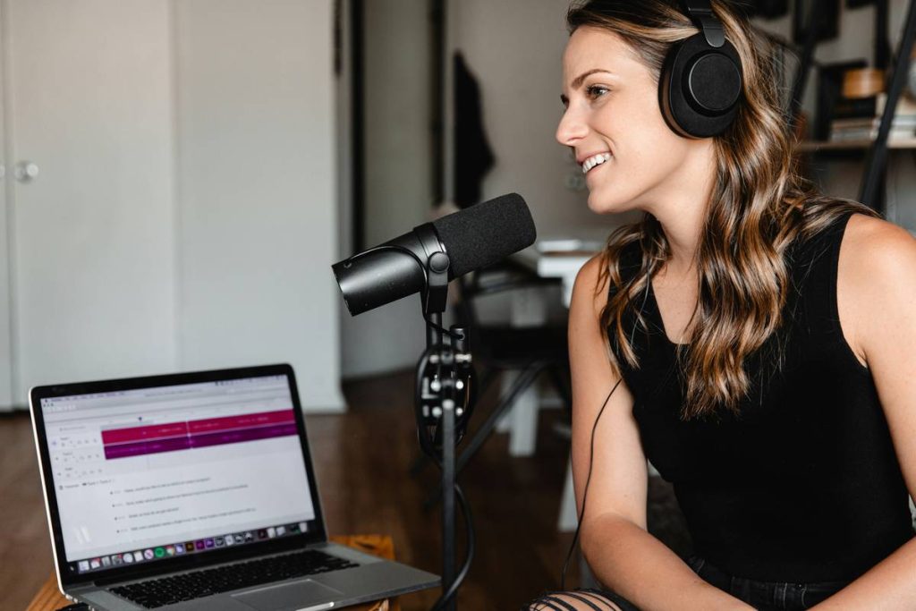 7 Overlooked benefits to podcast marketing (And Why Your Competitors Are Quietly Winning)